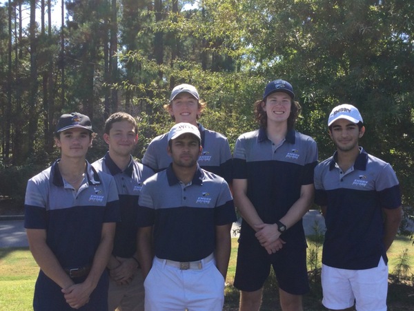 Men's Golf Competes in First Fall Tournament