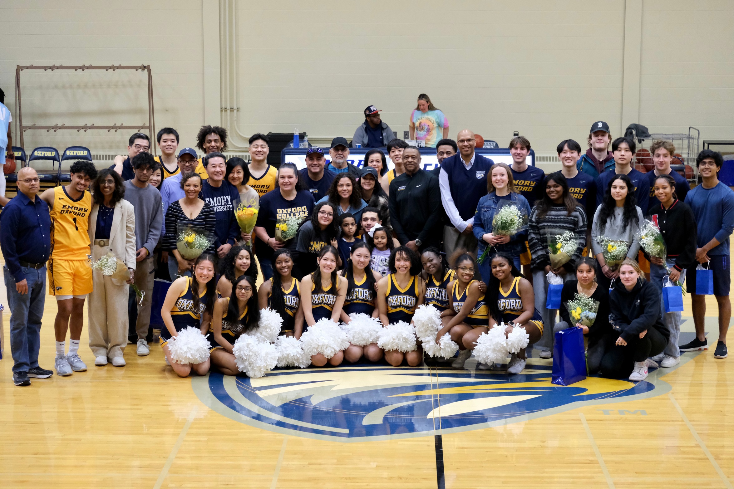 Men's basketball defeated on Sophomore Day